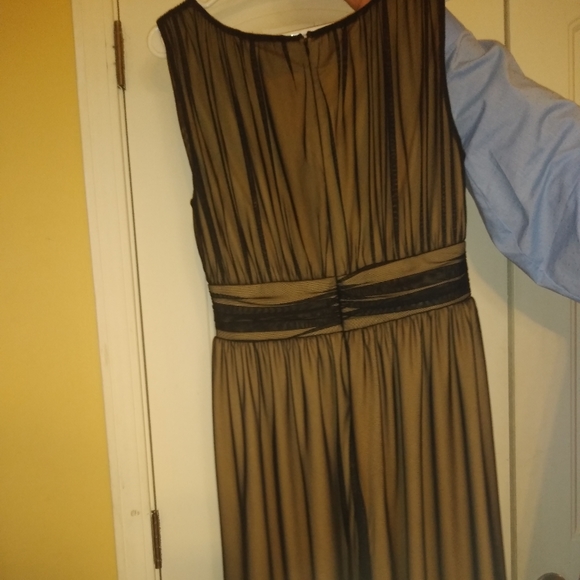 Dress - Picture 2 of 3
